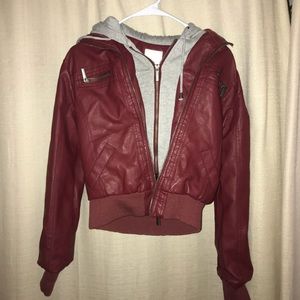 Cute leather jacket!!